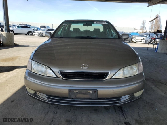 1998 Lexus ES 300 Luxury Sport Sdn with VIN JT8BF28G8W0099162, listed as a Copart auction lot 50269685 with NaN miles and Clean Title. Bid and sale history available at carsss.com. Image 5.
