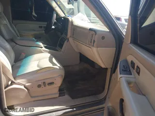 2003 Chevrolet Tahoe LT with VIN 1GNEC13Z43R177798, listed as a IAAI auction lot 41852567 with 298,263 mi miles. Bid and sale history available at carsss.com. Image 5.