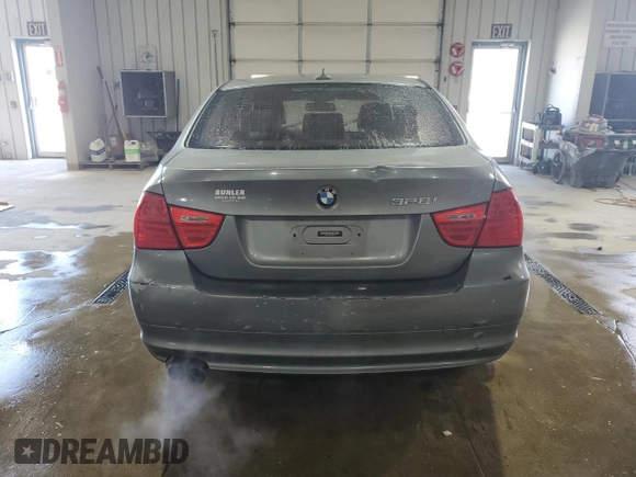 2011 BMW 3 Series 328i xDrive with VIN WBAPK7C59BF086172, listed as a Copart auction lot 49834675 with 182,547 mi miles and Salvage Title. Bid and sale history available at carsss.com. Image 6.
