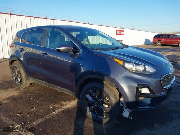 2022 Kia Sportage LX with VIN KNDPMCAC8N7021819, listed as a IAAI auction lot 41420007 with 55,000 mi miles. Bid and sale history available at carsss.com. Image 1.