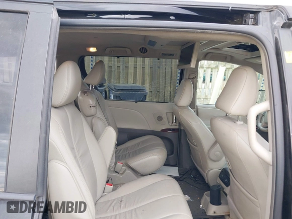 2011 Toyota Sienna XLE AAS with VIN 5TDYK3DC4BS053495, listed as a IAAI auction lot 41963995 with 215,300 mi miles and . Bid and sale history available at DreamBid. Image 8.