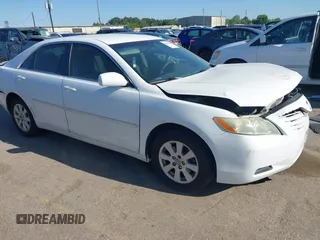 2007 Toyota Camry CE z VIN 4T1BE46K07U533250, wystawiony jako IAAI lot #41965105 z przebiegiem 179 318 mil mil oraz . Historia ofert i sprzedaży dostępna na DreamBid. Obrazek 1.