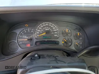 2004 Chevrolet Silverado 1500 LS with VIN 1GCEC14V84Z196019, listed as a Copart auction lot 45602055 with 212,230 mi miles and Salvage Title. Bid and sale history available at carsss.com. Image 9.