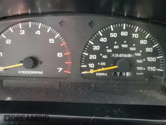 1996 Toyota 4Runner SR5 z VIN JT3HN86R4T0046920, wystawiony jako Copart lot #55477335 z przebiegiem 324 549 mil mil oraz Czysty tytuł • Clean title. Historia ofert i sprzedaży dostępna na DreamBid. Obrazek 9.