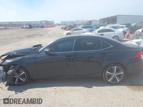 2020 Lexus IS with VIN JTHDA1D29L5101656, listed as a IAAI auction lot 41580146 with 39,772 mi miles. Bid and sale history available at carsss.com. Image 15.