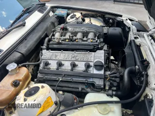 1988 BMW M3 z VIN WBSAK0302J2195088, wystawiony jako Copart lot #59734375 z przebiegiem 194 450 mil mil oraz Tytuł czysty. Historia ofert i sprzedaży dostępna na DreamBid. Obrazek 7.