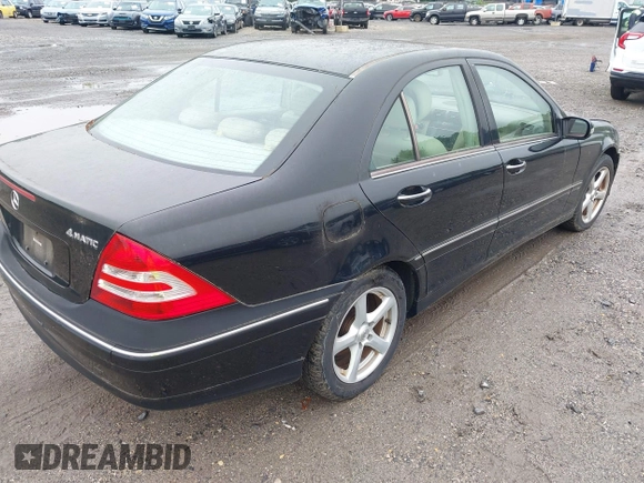 2007 Mercedes-Benz C 280 Luxury с VIN WDBRF92H07F920830, выставлен на аукционе IAAI как лот 42471033 с пробегом 152 640 миль миль и . История ставок и продаж доступна на DreamBid. Изображение 4.