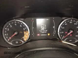 2017 Jeep Renegade Latitude with VIN ZACCJBBB7HPE68351, listed as a IAAI auction lot 41307930 with 129,422 mi miles. Bid and sale history available at carsss.com. Image 7.