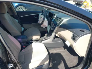 2014 Hyundai Elantra с VIN KMHD35LH0EU228891, выставлен на аукционе IAAI как лот 42173999 с пробегом 91 749 миль миль и . История ставок и продаж доступна на DreamBid. Изображение 5.