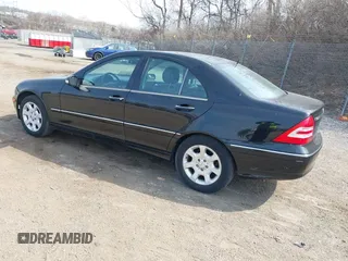2006 Mercedes-Benz C с VIN WDBRF87H06F801774, выставлен на аукционе IAAI как лот 41791614 с пробегом 249 942 миль миль и . История ставок и продаж доступна на DreamBid. Изображение 3.