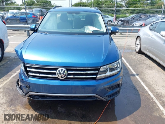 2019 Volkswagen Tiguan S с VIN 3VV1B7AX0KM122040, выставлен на аукционе IAAI как лот 42389559 с пробегом 53 122 миль миль и . История ставок и продаж доступна на DreamBid. Изображение 12.