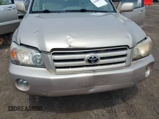 2005 Toyota Highlander with VIN JTEGD21A150106434, listed as a IAAI auction lot 42500793 with 196,501 mi miles and . Bid and sale history available at DreamBid. Image 6.