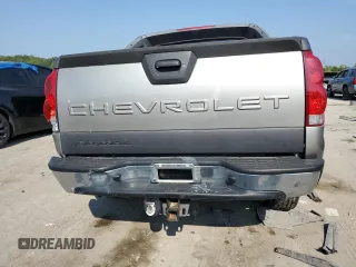 2003 Chevrolet Avalanche with VIN 3GNEK13T83G303918, listed as a Copart auction lot 69463694 with 176,455 mi miles and Salvage Title. Bid and sale history available at carsss.com. Image 6.
