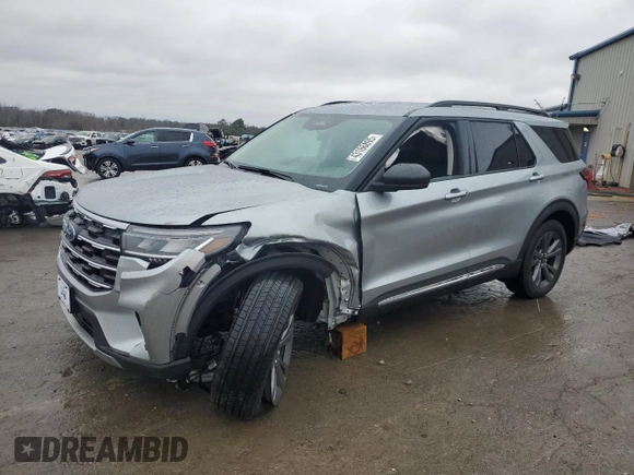 2025 Ford Explorer Active with VIN 1FMUK8DH0SGA67844, listed as a Copart auction lot 43166895 with 1,619 mi miles and Salvage Title. Bid and sale history available at carsss.com. Image 1.