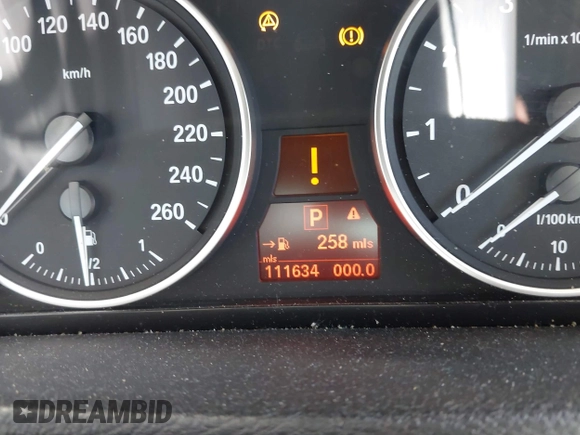 2008 BMW X5 3.0si with VIN 5UXFE43508L027721, listed as a IAAI auction lot 41893916 with 111,634 mi miles. Bid and sale history available at carsss.com. Image 7.