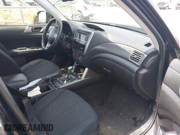 2011 Subaru Forester X z VIN JF2SHBBC7BH764549, wystawiony jako IAAI lot #42159510 z przebiegiem Nie podano mil oraz . Historia ofert i sprzedaży dostępna na DreamBid. Obrazek 5.
