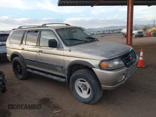 2000 Mitsubishi Montero Sport LS with VIN JA4MT31H2YP041757, listed as a IAAI auction lot 41522712 with 229,605 mi miles. Bid and sale history available at carsss.com. Image 1.