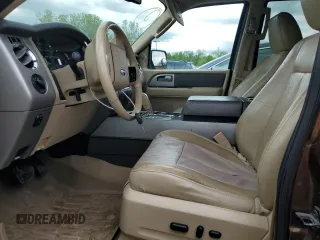 2011 Ford Expedition XLT z VIN 1FMJU1H55BEF34210, wystawiony jako Copart lot #54511145 z przebiegiem 153 695 mil mil oraz Czysty tytuł • Clean title. Historia ofert i sprzedaży dostępna na DreamBid. Obrazek 7.