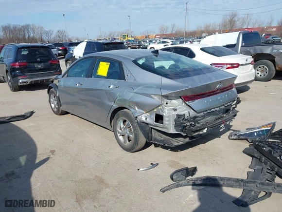 2021 Hyundai Elantra SE with VIN 5NPLL4AG1MH019074, listed as a IAAI auction lot 41755879 with 22,972 mi miles. Bid and sale history available at carsss.com. Image 3.