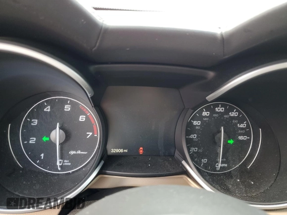 2023 Alfa Romeo Stelvio Ti z VIN ZASPAKBN2P7D65711, wystawiony jako Copart lot #55311535 z przebiegiem 32 906 mil mil oraz Nie do naprawy. Historia ofert i sprzedaży dostępna na DreamBid. Obrazek 9.