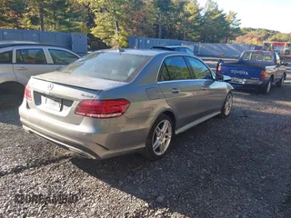 2015 Mercedes-Benz E 350 Luxury with VIN WDDHF8JB0FB106399, listed as a IAAI auction lot 40616416 with 99,941 mi miles and . Bid and sale history available at DreamBid. Image 4.