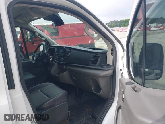 2023 Ford Transit Cargo с VIN 1FTBR1Y88PKA76644, выставлен на аукционе IAAI как лот 42382300 с пробегом 42 299 миль миль и . История ставок и продаж доступна на DreamBid. Изображение 5.