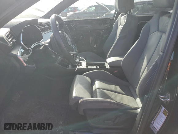 2020 Audi Q3 S line Premium Plus z VIN WA1EECF31L1086714, wystawiony jako Copart lot #42348255 z przebiegiem 58 426 mil mil oraz Szkoda całkowita • Salvage title. Historia ofert i sprzedaży dostępna na DreamBid. Obrazek 7.