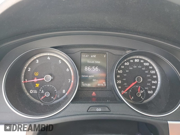 2018 Volkswagen Atlas Launch Edition with VIN 1V2BR2CA2JC509892, listed as a Copart auction lot 81272824 with 107,686 mi miles and Salvage title. Bid and sale history available at DreamBid. Image 9.