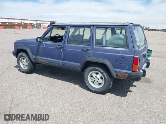 1990 Jeep Cherokee with VIN 1J4FJ28L6LL101719, listed as a IAAI auction lot 42268252 with 228,937 mi miles and . Bid and sale history available at DreamBid. Image 3.