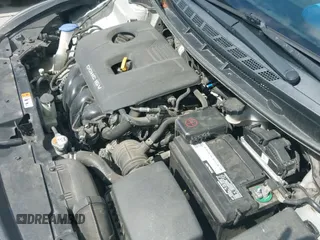 2017 Kia Forte LX с VIN 3KPFL4A71HE122468, выставлен на аукционе IAAI как лот 43264473 с пробегом 154 088 миль миль и . История ставок и продаж доступна на DreamBid. Изображение 12.