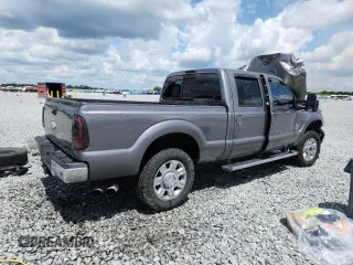 2012 Ford F-250 XL z VIN 1FT7W2BT5CEB28239, wystawiony jako Copart lot #57603985 z przebiegiem 348 663 mil mil oraz Nie do naprawy • Non repairable. Historia ofert i sprzedaży dostępna na DreamBid. Obrazek 3.