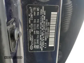 2011 Hyundai Genesis with VIN KMHGC4DF7BU139819, listed as a Copart auction lot 77091184 with 179,787 mi miles and Non Repairable. Bid and sale history available at carsss.com. Image 13.