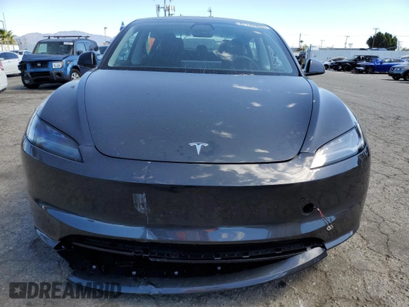 2025 Tesla Model 3 Long Range с VIN 5YJ3E1EBXSF939496, выставлен на аукционе Copart как лот 47140905 с пробегом 641 миль миль и Списание • Salvage title. История ставок и продаж доступна на DreamBid. Изображение 5.