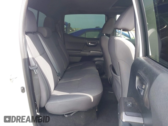 2017 Toyota Tacoma SR5 with VIN 3TMDZ5BN9HM029700, listed as a IAAI auction lot 42034375 with 86,907 mi miles. Bid and sale history available at carsss.com. Image 8.