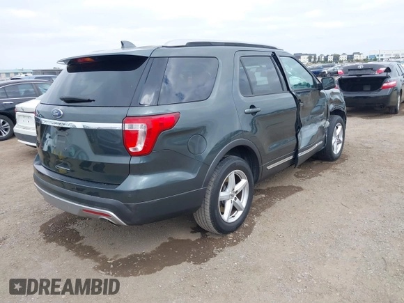 2016 Ford Explorer XLT with VIN 1FM5K7D86GGA07654, listed as a IAAI auction lot 42093797 with 138,097 mi miles. Bid and sale history available at carsss.com. Image 4.