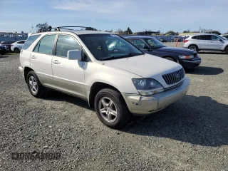 1999 Lexus RX 300 Luxury SUV with VIN JT6HF10U2X0056131, listed as a Copart auction lot 44263595 with 189,453 mi miles and Salvage Title. Bid and sale history available at carsss.com. Image 4.