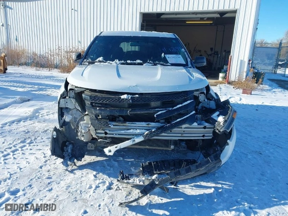 2015 Ford Utility Police Interceptor with VIN 1FM5K8AR5FGC42595, listed as a IAAI auction lot 41202194 with 94,123 mi miles. Bid and sale history available at carsss.com. Image 6.
