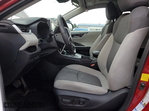 2021 Toyota RAV4 Hybrid XLE with VIN 2T3RWRFV4MW111102, listed as a Copart auction lot 64334365 with 37,662 mi miles and Salvage title. Bid and sale history available at DreamBid. Image 7.