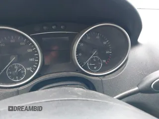2006 Mercedes-Benz M 350 z VIN 4JGBB86EX6A055333, wystawiony jako IAAI lot #41992727 z przebiegiem Nie podano mil oraz . Historia ofert i sprzedaży dostępna na DreamBid. Obrazek 7.