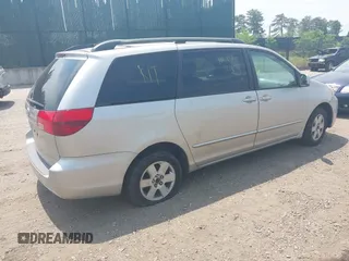 2004 Toyota Sienna XLE with VIN 5TDZA22C94S074818, listed as a IAAI auction lot 42444765 with Not provided miles and . Bid and sale history available at DreamBid. Image 4.
