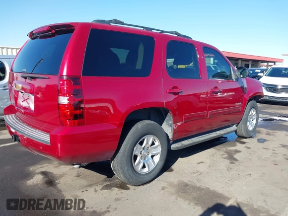 2013 Chevrolet Tahoe LS z VIN 1GNSCAE00DR341440, wystawiony jako IAAI lot #41312134 z przebiegiem 100 179 mil mil oraz . Historia ofert i sprzedaży dostępna na DreamBid. Obrazek 4.