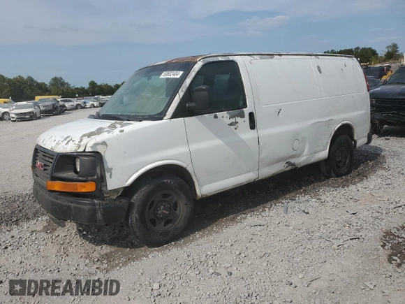 2005 GMC Savana Cargo Van with VIN 1GTFG15X651178241, listed as a Copart auction lot 69802404 with 244,854 mi miles and Salvage Title. Bid and sale history available at carsss.com. Image 1.