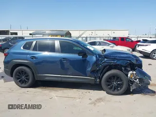 2023 Mazda CX-50 S Preferred Plus с VIN 7MMVABCM2PN129237, выставлен на аукционе IAAI как лот 41584165 с пробегом 43 174 миль миль и . История ставок и продаж доступна на DreamBid. Изображение 13.
