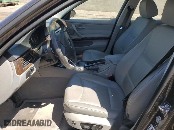 2006 BMW 3 Series 325i with VIN WBAVB13576KX51605, listed as a Copart auction lot 55255715 with 91,912 mi miles and Clean Title. Bid and sale history available at carsss.com. Image 7.