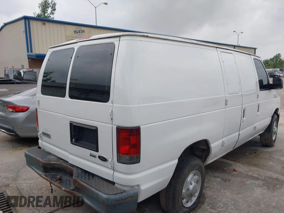 2010 Ford Econoline Cargo Commercial z VIN 1FTNE2EW7ADA73425, wystawiony jako IAAI lot #41697733 z przebiegiem 441 452 mil mil oraz . Historia ofert i sprzedaży dostępna na DreamBid. Obrazek 4.