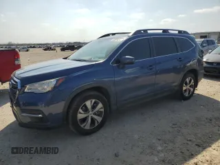 2021 Subaru Ascent Premium with VIN 4S4WMAFD6M3402121, listed as a Copart auction lot 44504545 with 35,239 mi miles and Salvage Title. Bid and sale history available at carsss.com. Image 1.