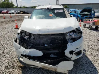 2016 Nissan Rogue SV z VIN KNMAT2MV8GP640701, wystawiony jako Copart lot #57588655 z przebiegiem Nie podano mil oraz Szkoda całkowita • Salvage title. Historia ofert i sprzedaży dostępna na DreamBid. Obrazek 5.
