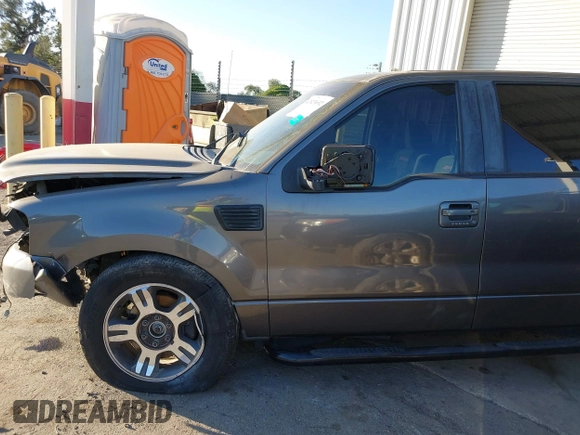 2008 Ford F-150 XLT with VIN 1FTPW12518KB63526, listed as a IAAI auction lot 41523692 with 178,880 mi miles. Bid and sale history available at carsss.com. Image 15.