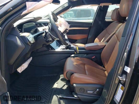 2019 Audi e-tron Prestige with VIN WA1VABGE0KB017804, listed as a Copart auction lot 57939033 with 28,153 mi miles. Bid and sale history available at carsss.com. Image 7.