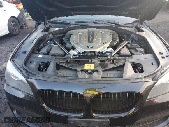 2011 BMW 7 Series 750Li xDrive with VIN WBAKC8C55BC434418, listed as a Copart auction lot 77957584 with 87,595 mi miles and Salvage title. Bid and sale history available at DreamBid. Image 11.